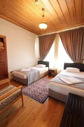Standard Tek Büyük veya İki Ayrı Yataklı Oda