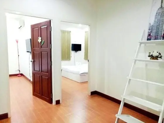 5 Bed room Private Pool Villa Modern Style