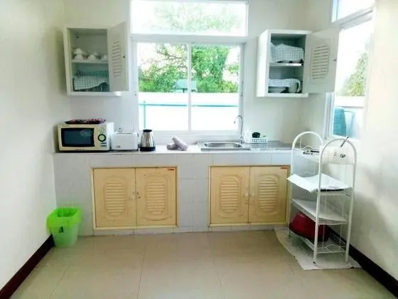 5 Bed room Private Pool Villa Modern Style