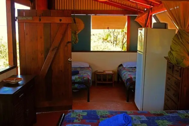 Basic Kulübe, Ortak Banyo, Kısmi Deniz Manzarası (Log Cabin)