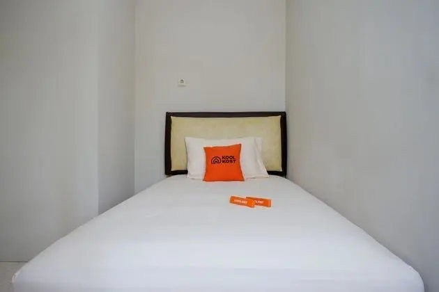 Tek Kişilik Oda, Ortak Banyo
