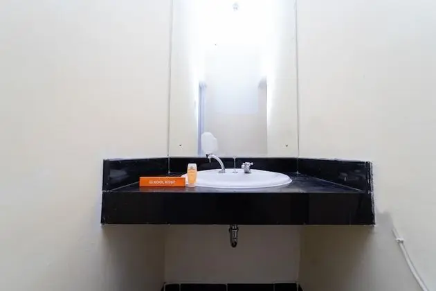 Tek Kişilik Oda, Ortak Banyo
