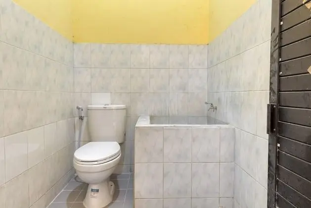Tek Kişilik Oda, Ortak Banyo
