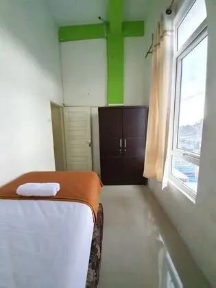 Tek Kişilik Oda, Ortak Banyo