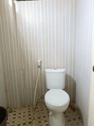 Tek Kişilik Oda, Ortak Banyo