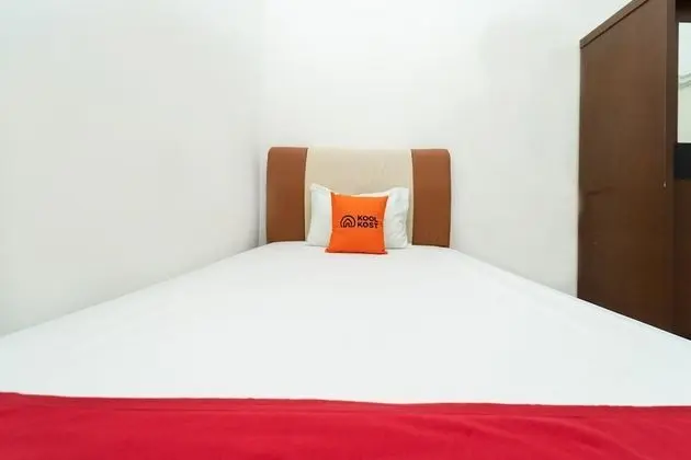 Tek Kişilik Oda, Ortak Banyo