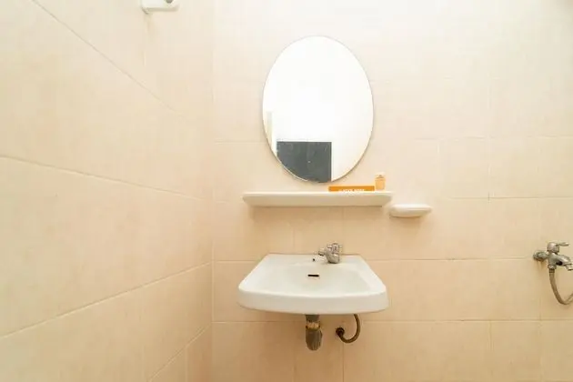 Tek Kişilik Oda, Ortak Banyo