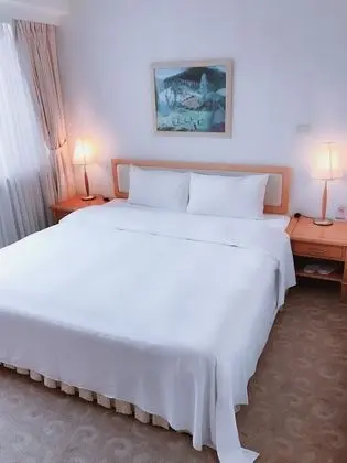 Classic Tek Büyük Yataklı Oda