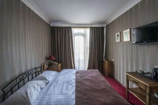 Standard Tek Büyük Yataklı Oda