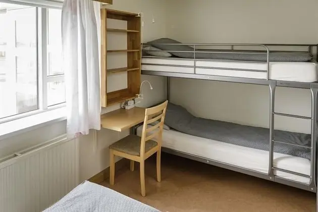 Üç Kişilik Oda, Ortak Banyo