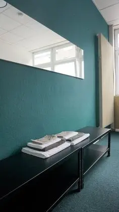 Basic Üç Kişilik Oda (103/104 Doppelbett und Einzelbett)