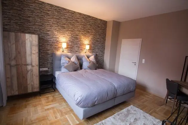 Tek Büyük Yataklı Oda