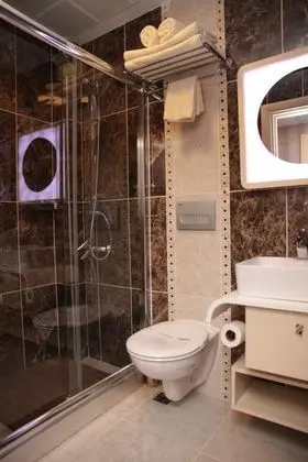 Üç Kişilik Oda - Balkonsuz, Bahçe Manzaralı
