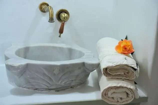 Stüdyo, Sıcak Su Havuzu (Shared)