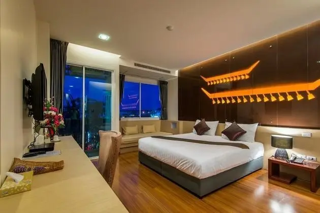 Deluxe Tek Büyük Yataklı Oda