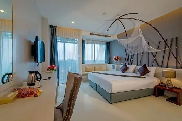 Deluxe Tek Büyük Yataklı Oda