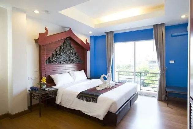 Superior King Bed Canal View with Balcony