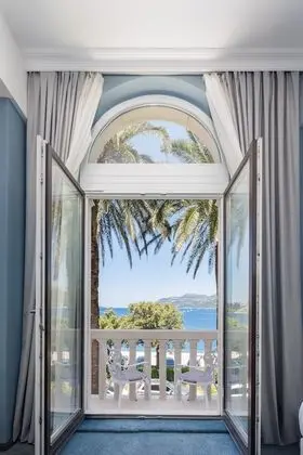 Superior Double Room with Seaside Balcony