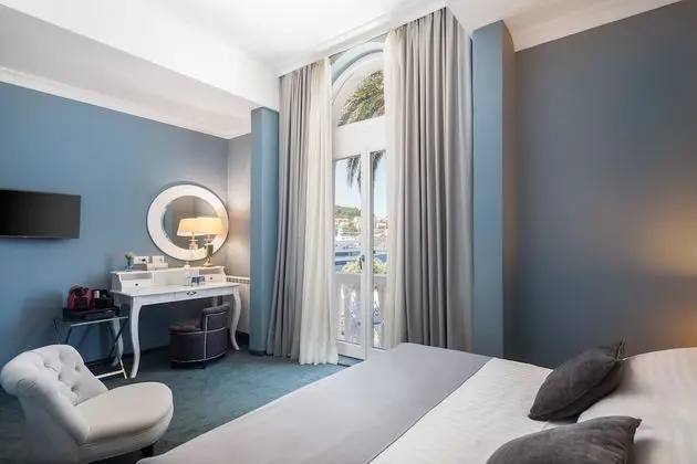 Superior Double Room with Seaside Balcony