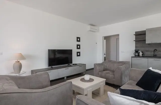 Deluxe Apartment, 2 Bedrooms, Terrace, Sea View (Tamaris 1)
