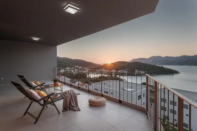 Deluxe Apartment, 2 Bedrooms, Terrace, Sea View (Tamaris 5)