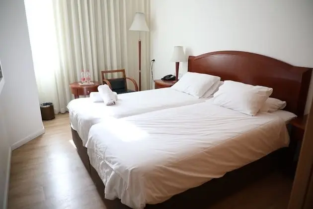 Deluxe Tek Büyük veya İki Ayrı Yataklı Oda