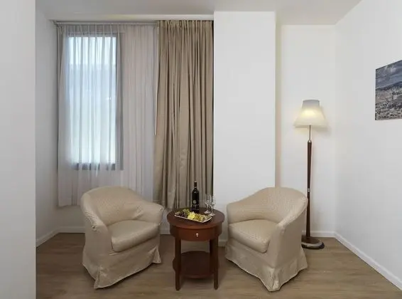 Deluxe Tek Büyük veya İki Ayrı Yataklı Oda