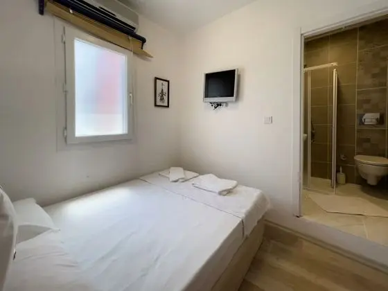 Basic Single room