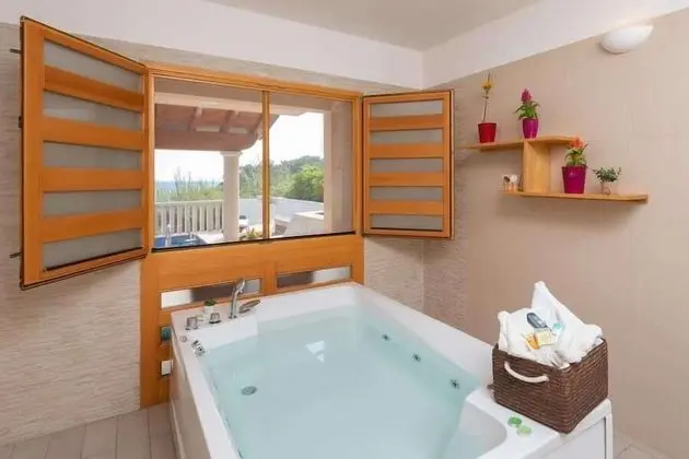 Villa, Denize Sıfır