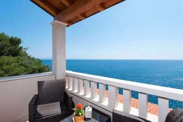 Villa, Denize Sıfır