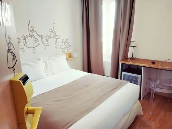 Çift ​​kişilik Standard