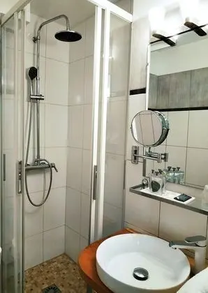 İkiz Standard