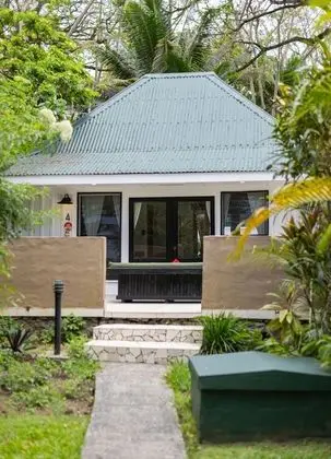 Bungalov, Bahçe Manzaralı