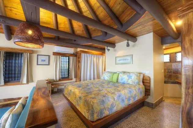 Bungalov (Edgewater)