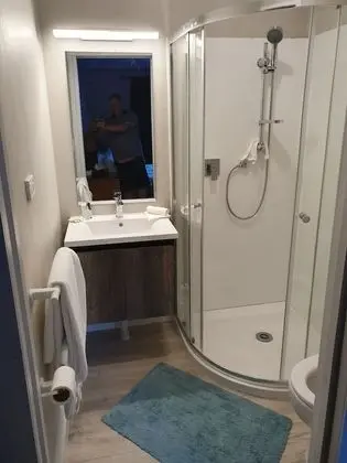 Superior Tek Büyük Yataklı Oda (Water Room)