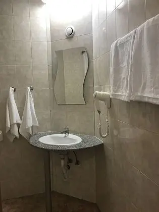 Basic Tek Büyük Yataklı Oda, 2 Tek Kişilik Yatak, Balkon, Havuz Manzaralı
