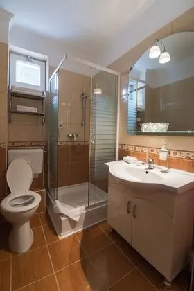 Classic Tek Büyük veya İki Ayrı Yataklı Oda