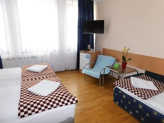 Basic Üç Kişilik Oda
