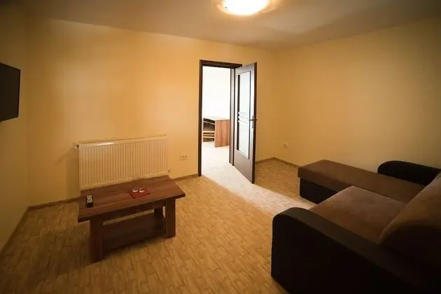 Apart Daire, Bahçe Manzaralı