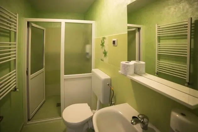 Apart Daire, Bahçe Manzaralı