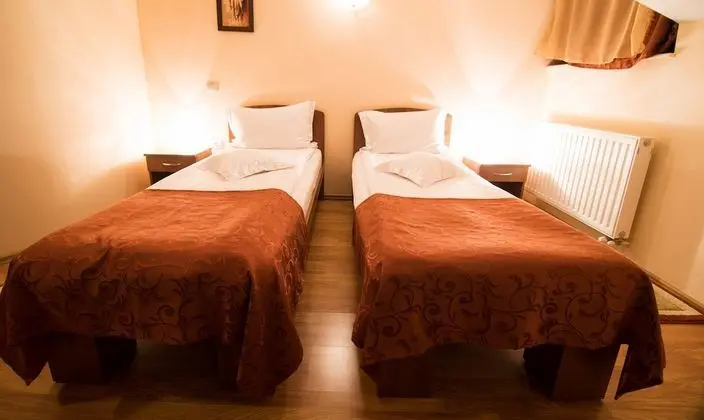 Basic İki Ayrı Yataklı Oda, 2 Tek Kişilik Yatak, Küvet, Bahçe Manzaralı