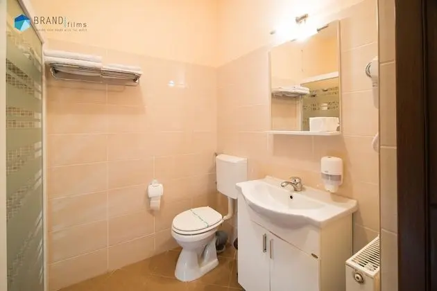 Basic Tek Büyük Yataklı Oda