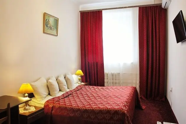 Tek Büyük Yataklı Oda