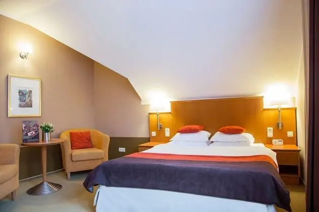 Comfort Tek Büyük veya İki Ayrı Yataklı Oda