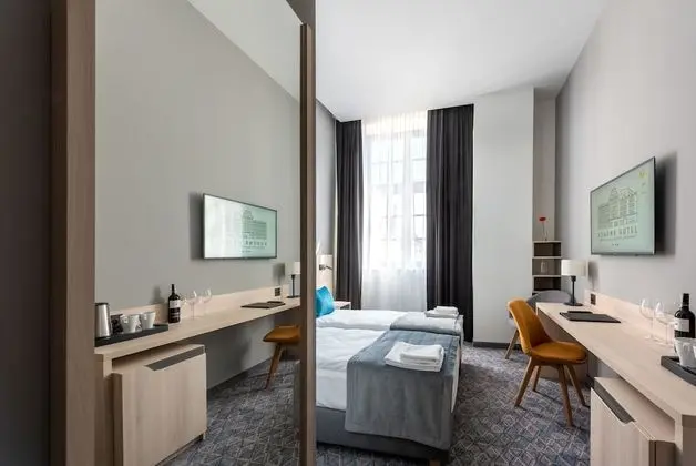 Standard Tek Büyük Yataklı Oda