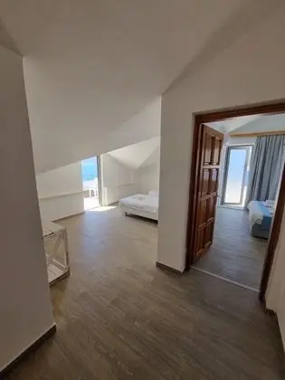Aile Odası, Deniz Manzaralı, Balkonlu