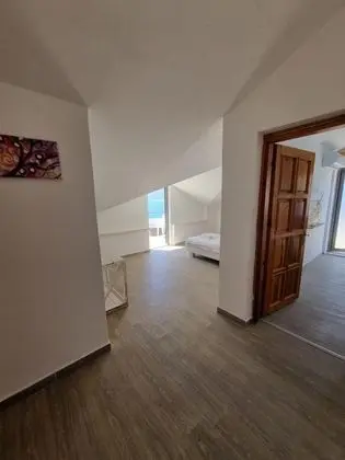 Aile Odası, Deniz Manzaralı, Balkonlu