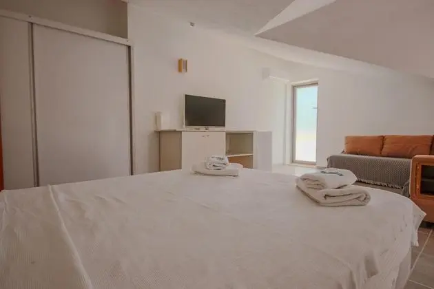 Aile Odası, Deniz Manzaralı, Balkonlu