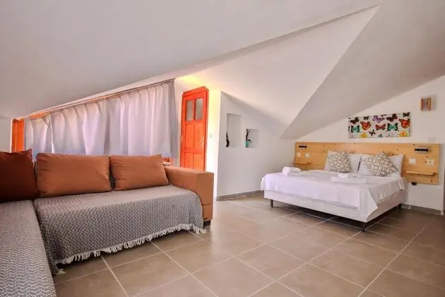 Aile Odası, Deniz Manzaralı, Balkonlu