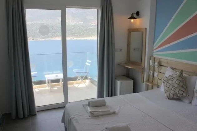 Standart Oda, Deniz Manzaralı, Balkonlu